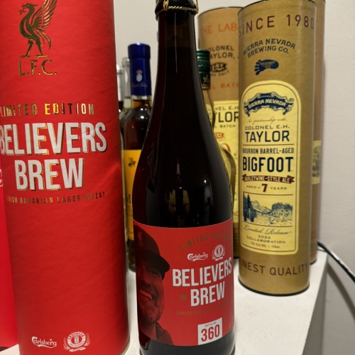 Carlsberg / ERDINGER Liverpool FC Believers Brew Limited Edition /491