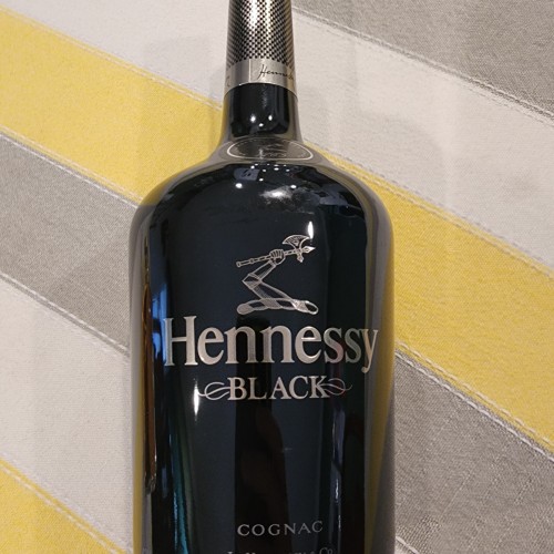 Hennessy Pure White and Black